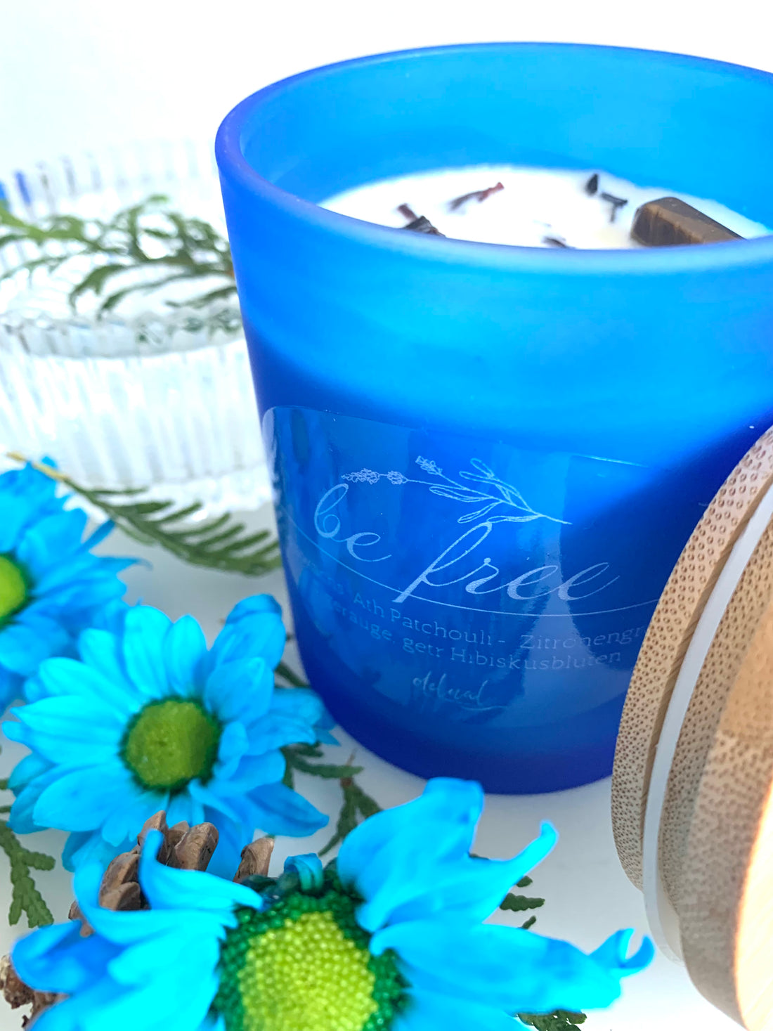 SELBSTFÜRSORGE KRISTALLKERZE "BE FREE" MIT HOLZDECKEL