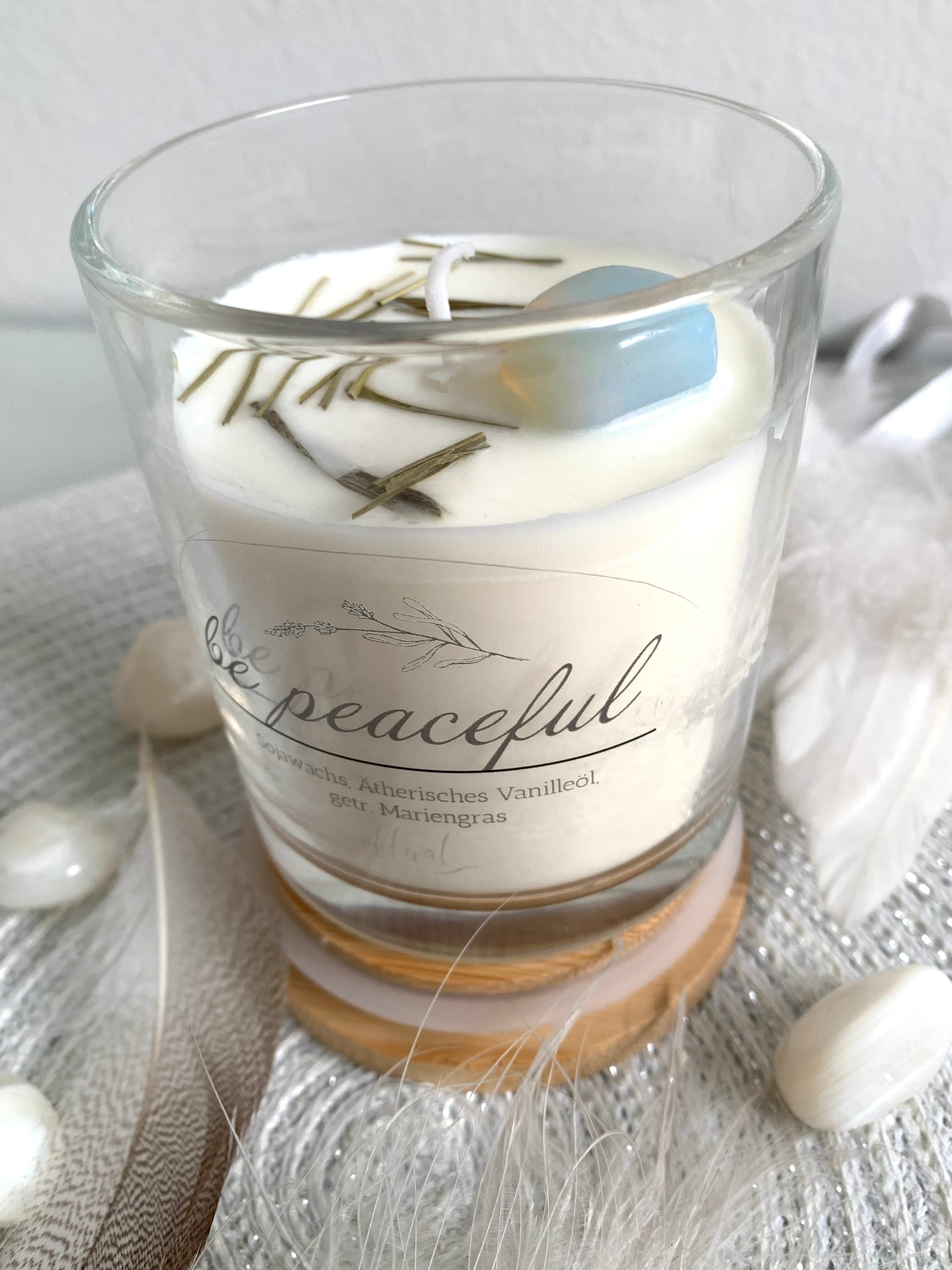 Selbstfürsorge Kristallkerze "BE PEACEFUL" mit Holzdeckel