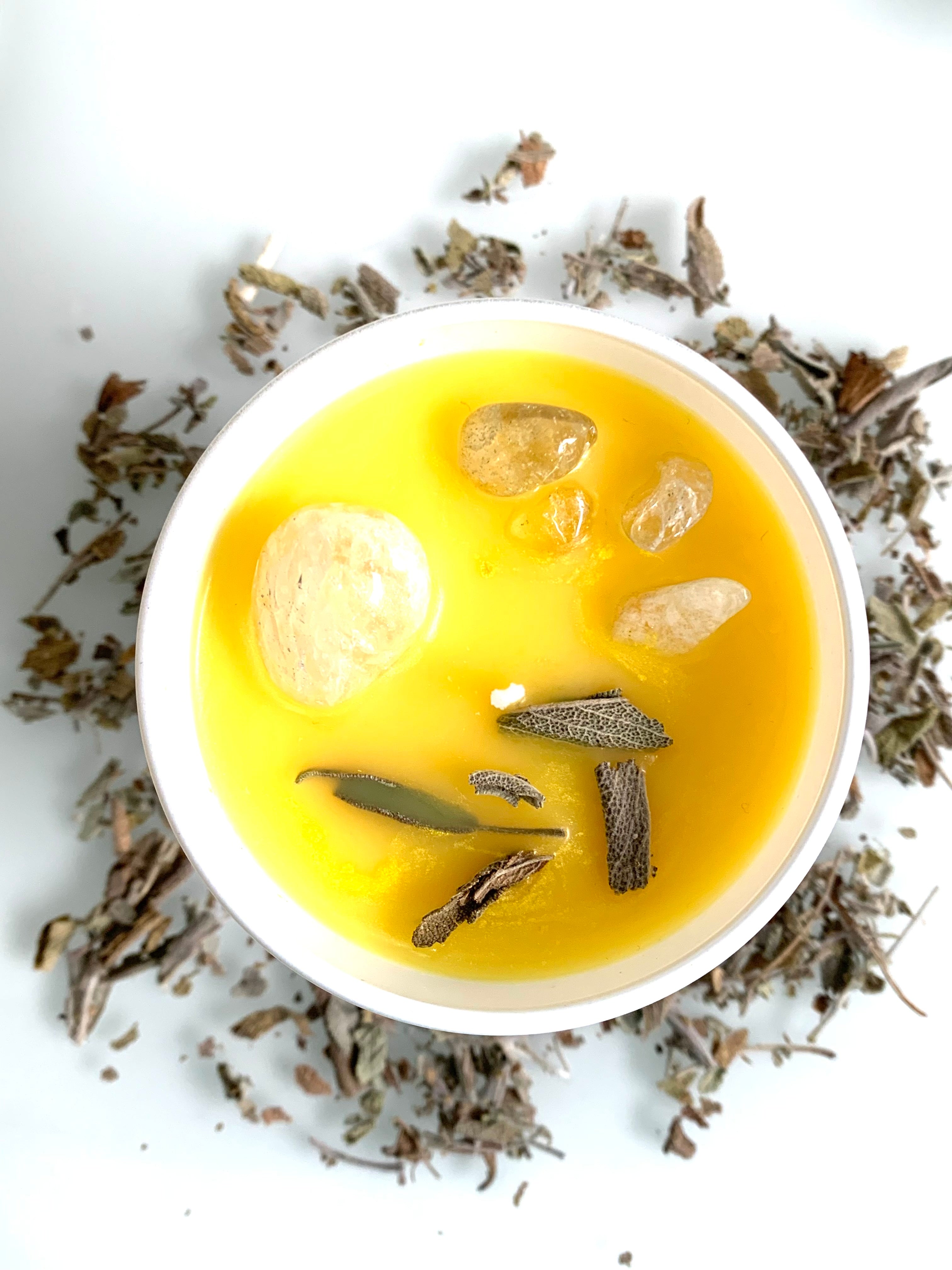 Neumond Kristallkerze im Sternzeichen Stier, Neubeginn & Erdung