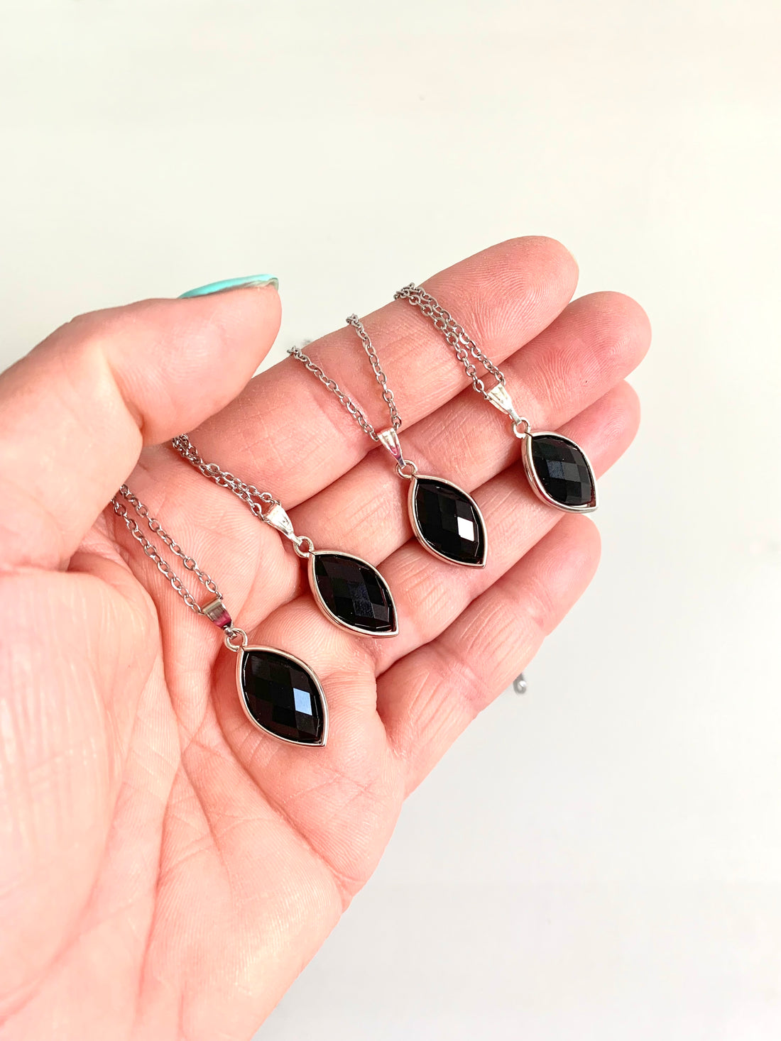 Schwarze Turmalin Halskette - Energieschutz