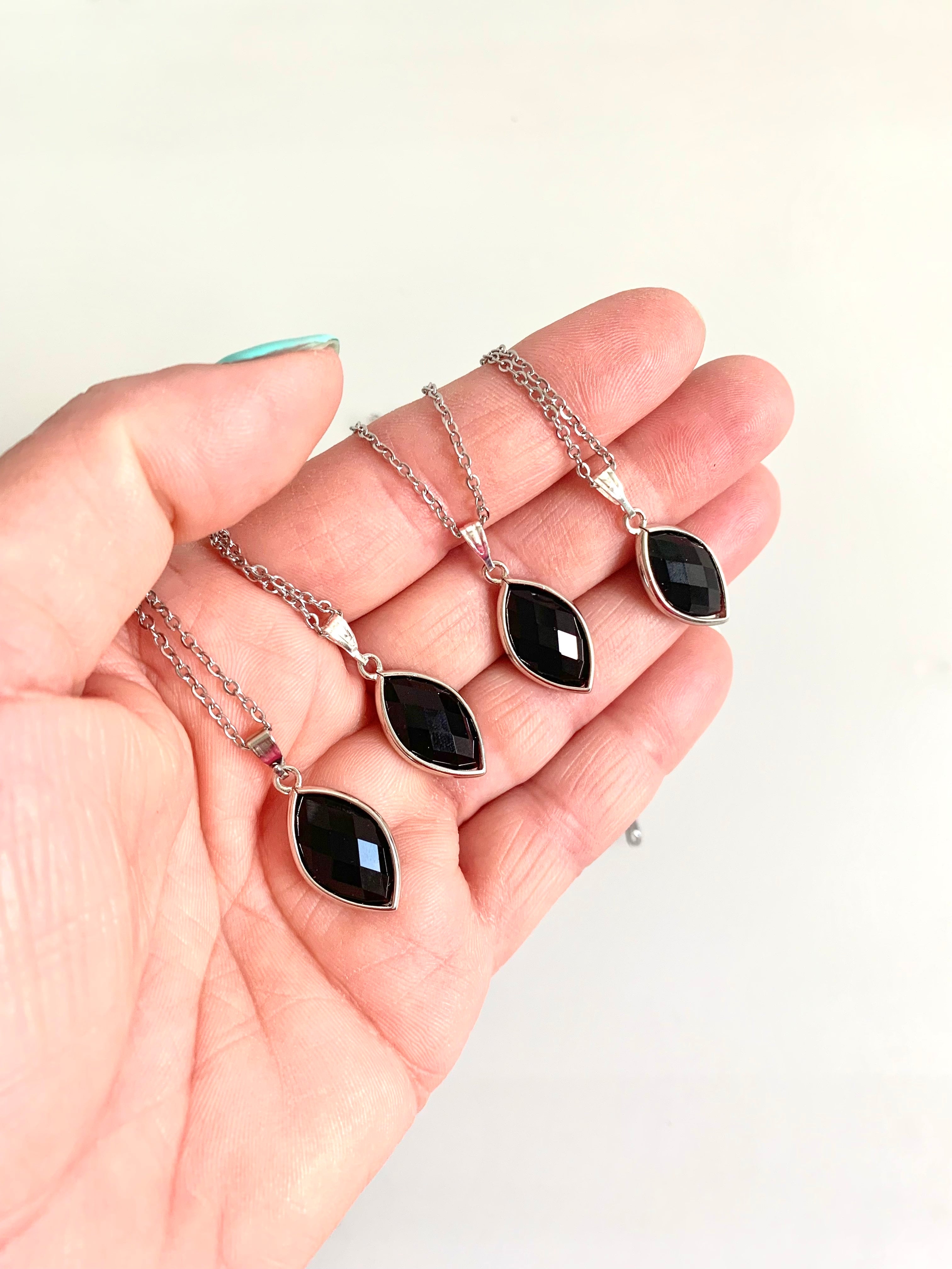 Schwarze Turmalin Halskette - Energieschutz