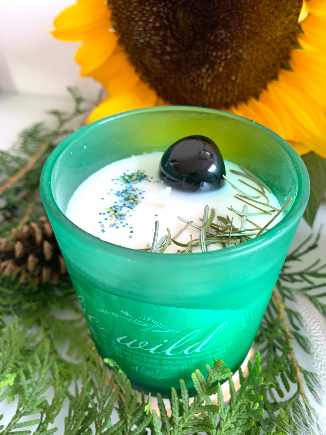 SELBSTFÜRSORGE KRISTALLKERZE "BE WILD" MIT HOLZDECKEL