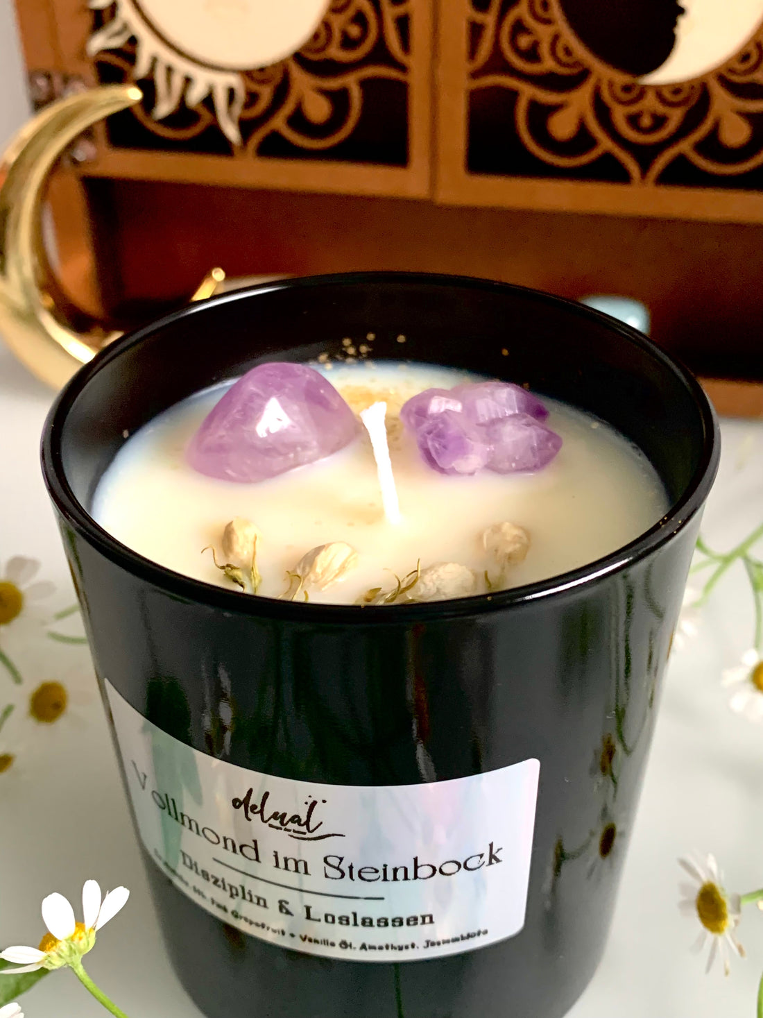 Vollmond Kristallkerze im Sternzeichen Steinbock, Disziplin & Loslassen, mit ätherischen Ölen und Blüten